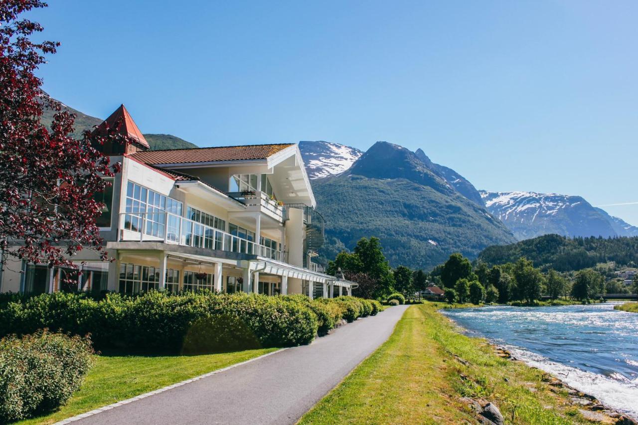 Hotel Loenfjord لوين المظهر الخارجي الصورة