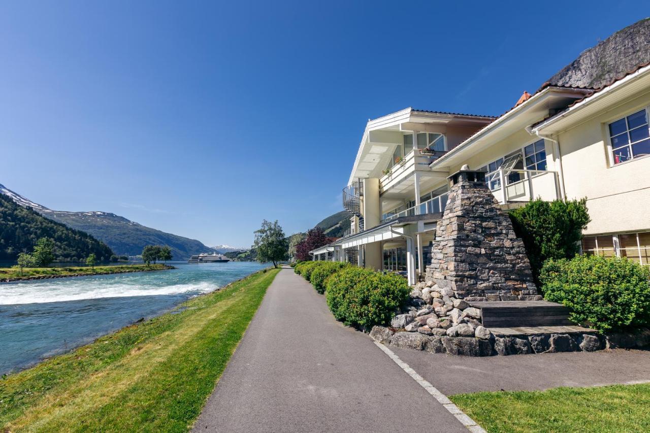 Hotel Loenfjord لوين المظهر الخارجي الصورة