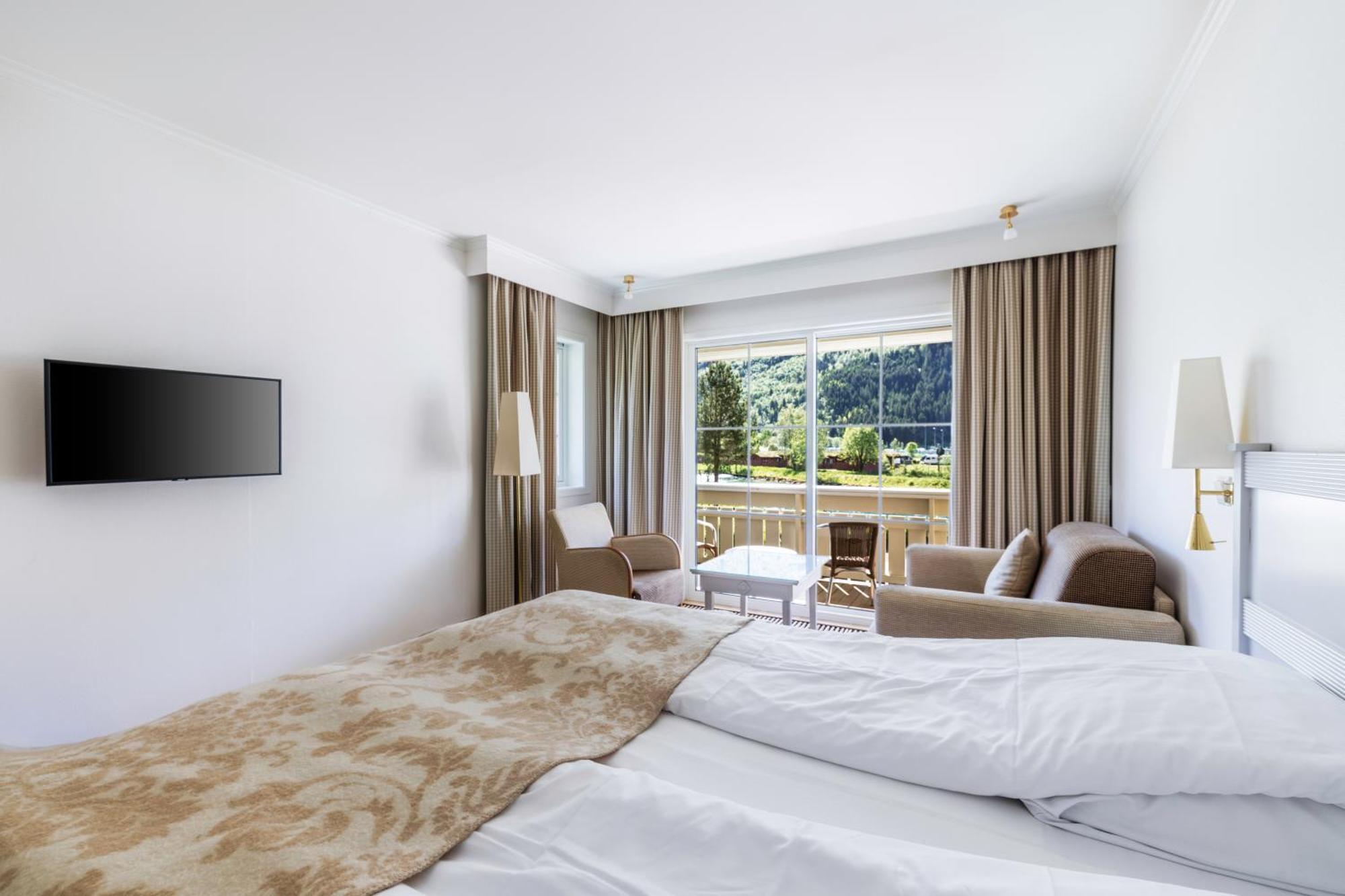 Hotel Loenfjord لوين المظهر الخارجي الصورة