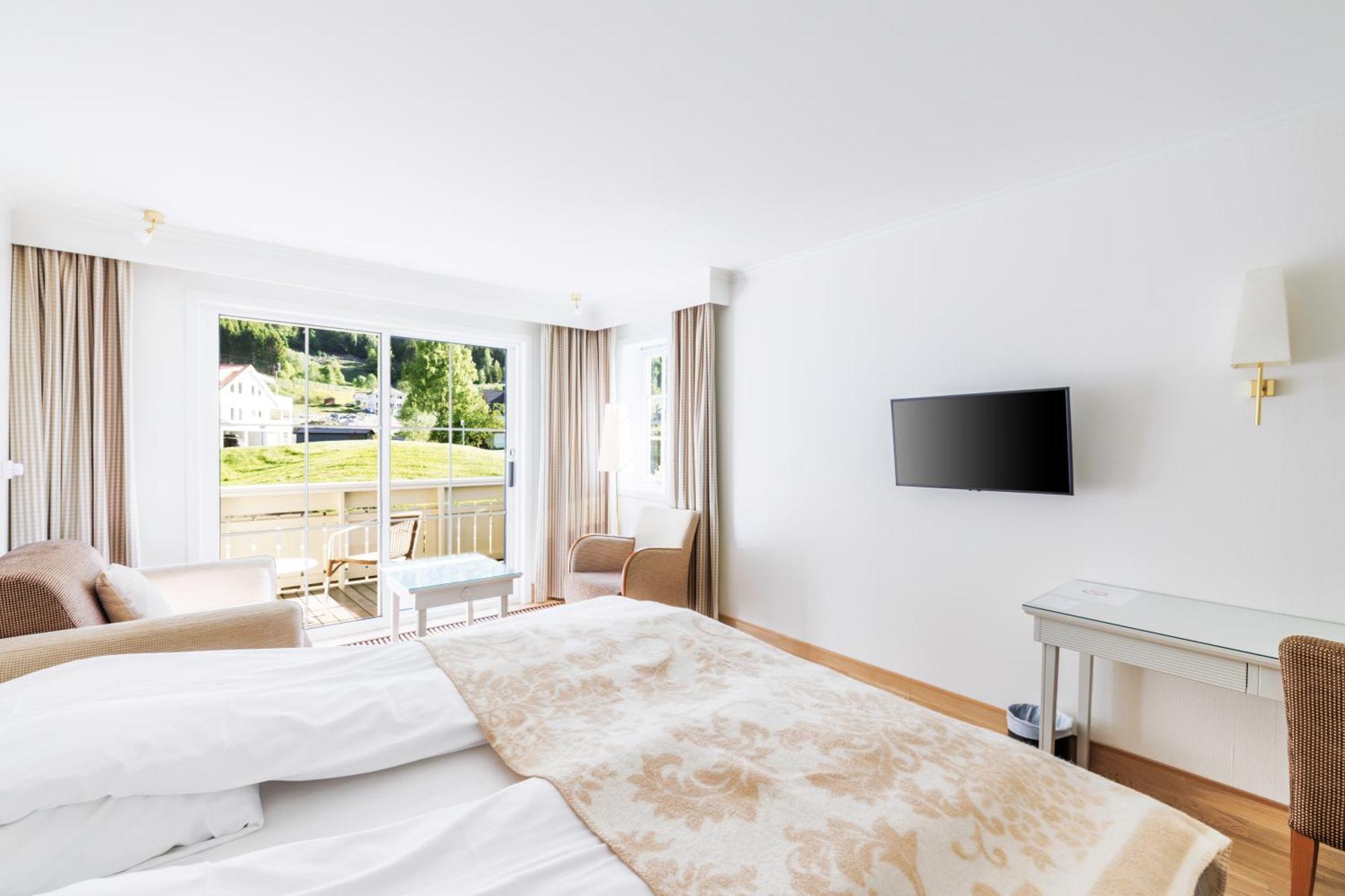 Hotel Loenfjord لوين المظهر الخارجي الصورة