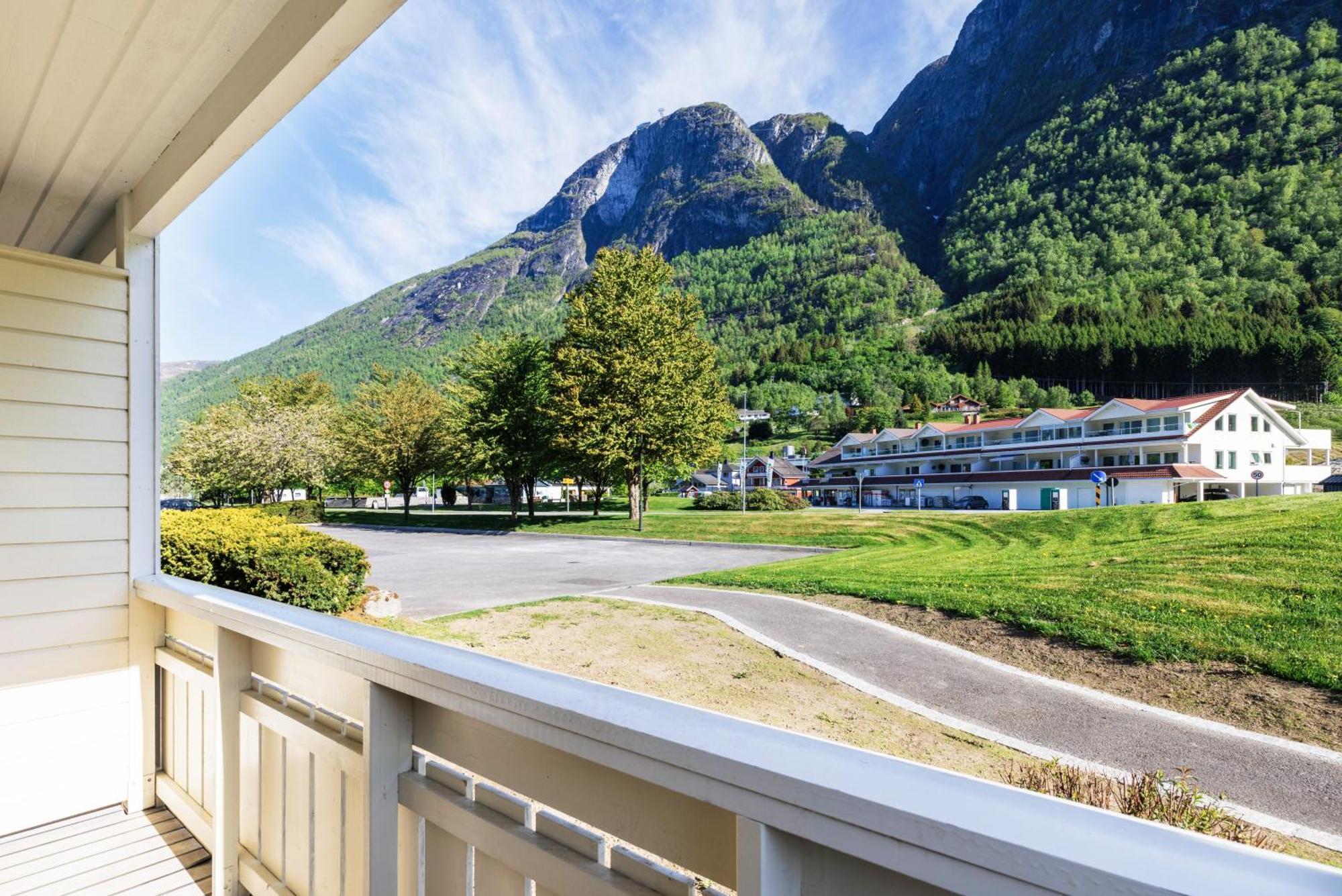 Hotel Loenfjord لوين المظهر الخارجي الصورة