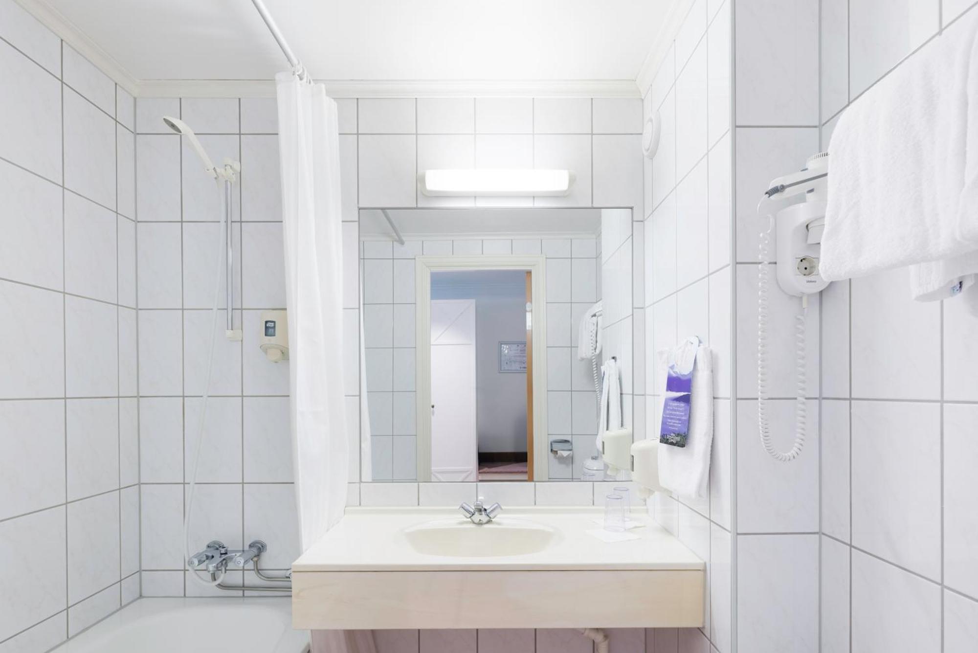 Hotel Loenfjord لوين المظهر الخارجي الصورة